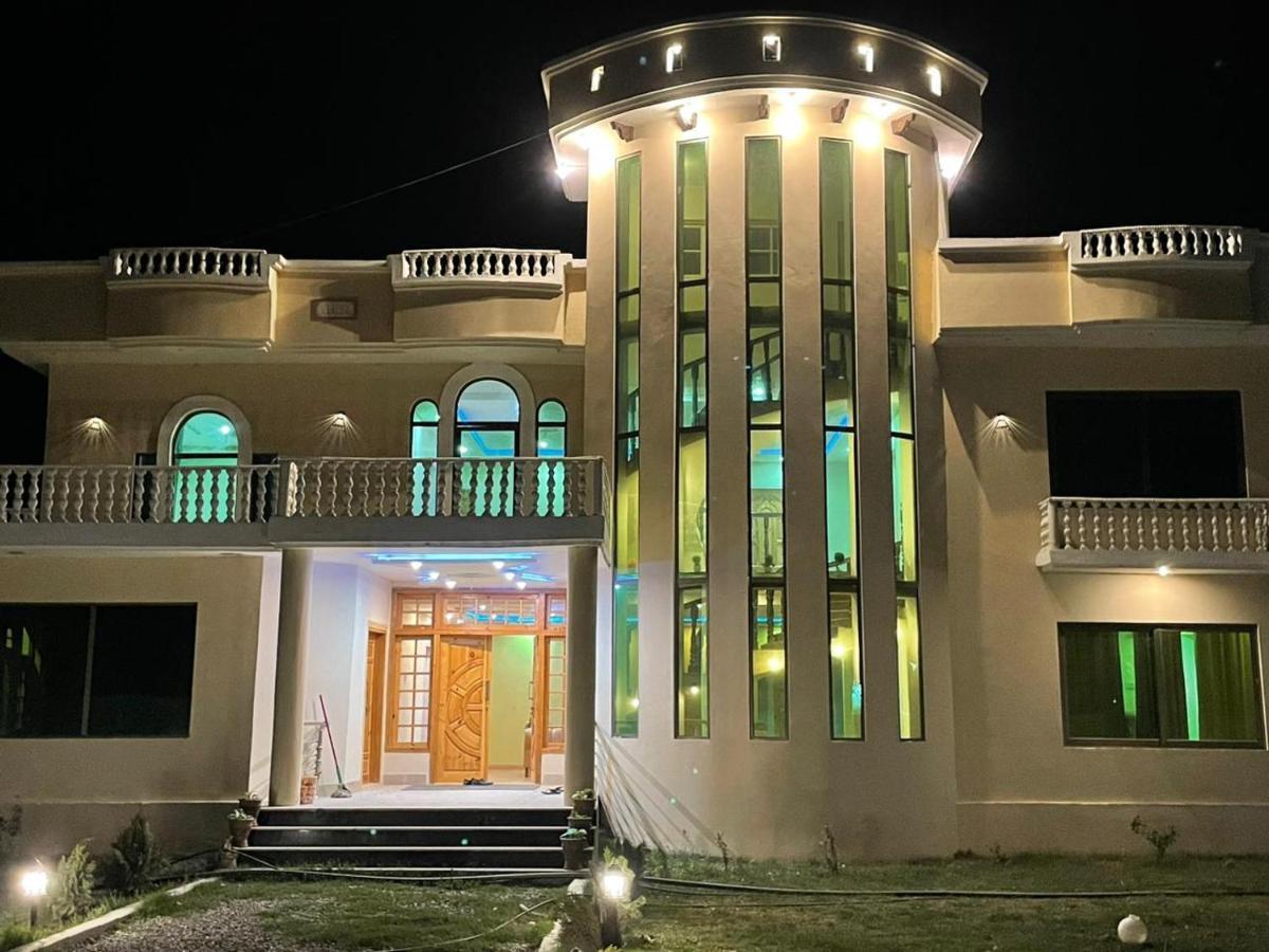 Skardu Saraye Hotel & Resort Eksteriør billede