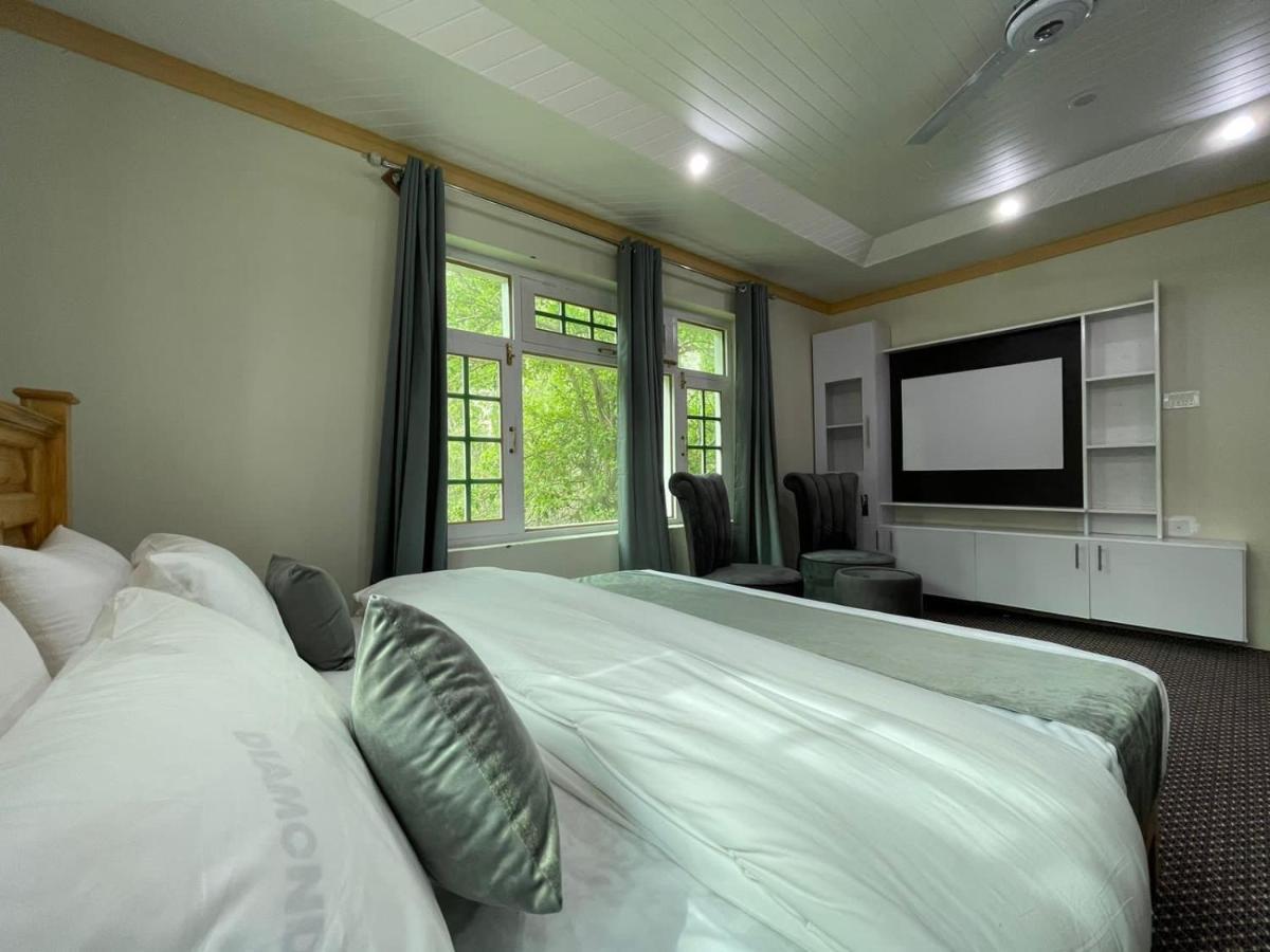 Skardu Saraye Hotel & Resort Eksteriør billede