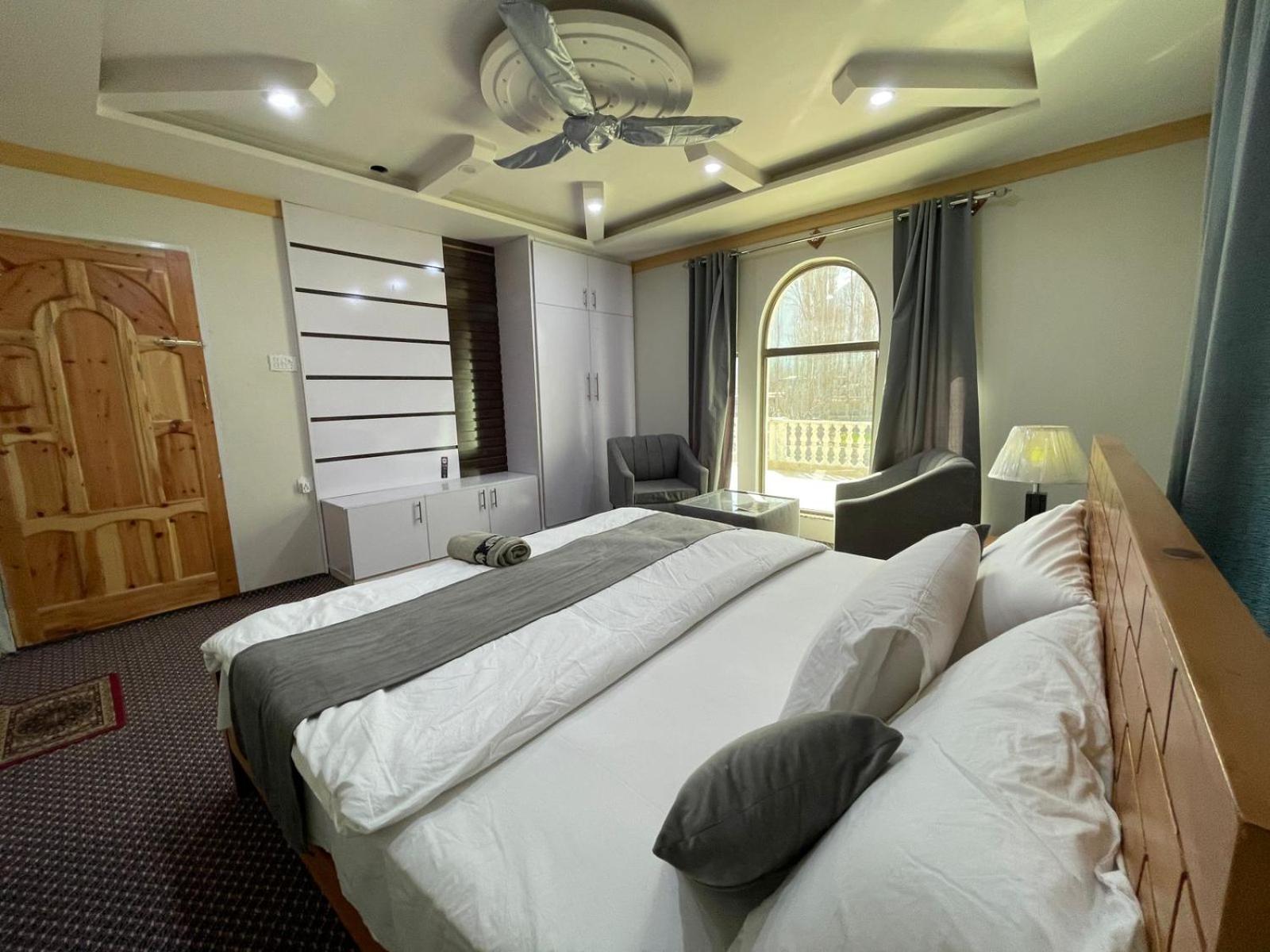 Skardu Saraye Hotel & Resort Eksteriør billede