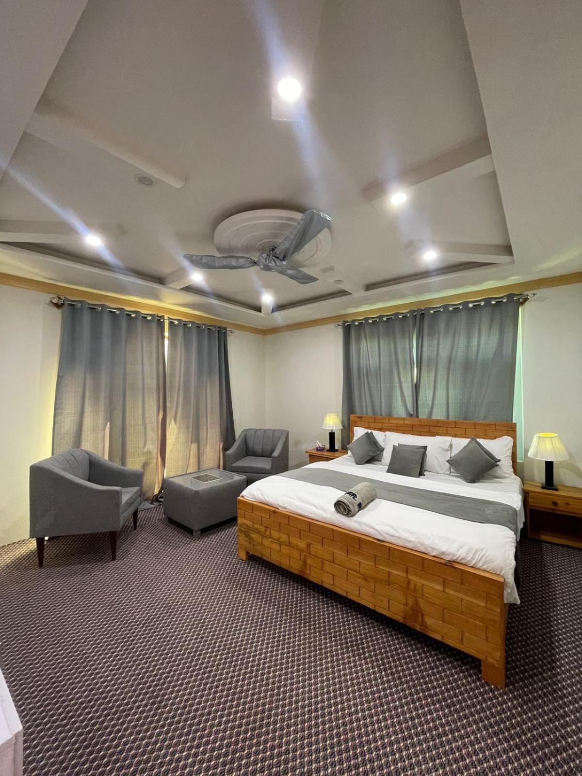 Skardu Saraye Hotel & Resort Eksteriør billede